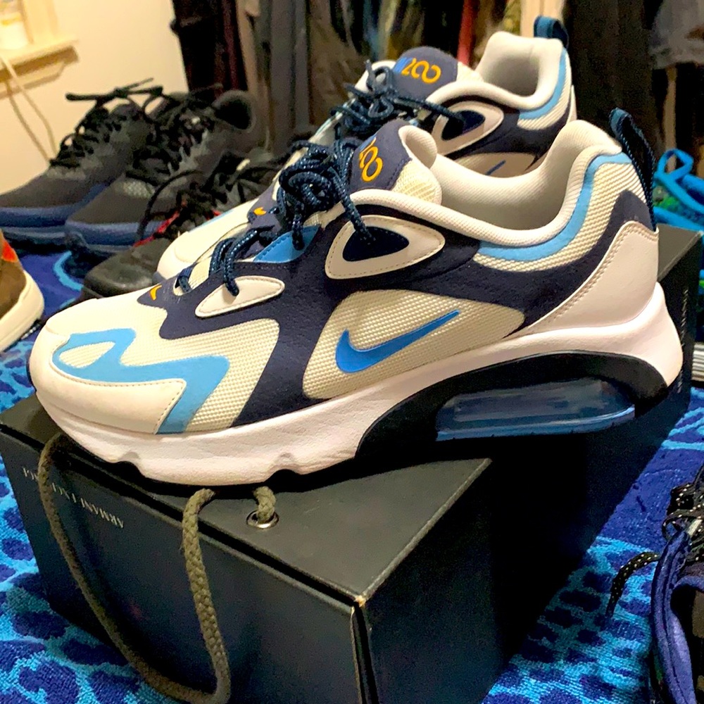 New sneakers - no box